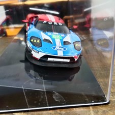 Ford GT #68 Le Mans 2016 - IXO