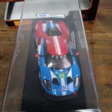 Ford GT #68 Le Mans 2016 - IXO
