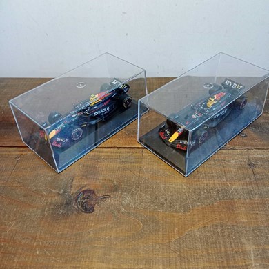 Oracle Red Bull Racing RB20 Team Formula 1 - Burago