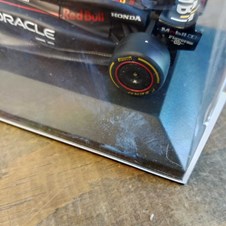 Oracle Red Bull Racing RB20 Team Formula 1 - Burago