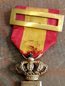 Ordem Naval de Espanha, Mérito - Cruz de Cavaleiro Real