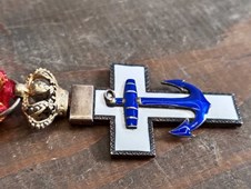 Ordem Naval de Espanha, Mérito - Cruz de Cavaleiro Real