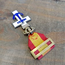 Ordem Naval de Espanha, Mérito - Cruz de Cavaleiro Real