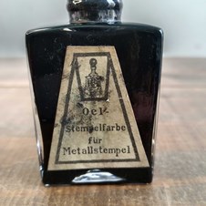 Frasco Antigo de Tinta de Carimbo - Alemão