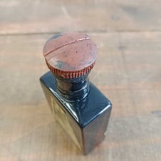 Frasco Antigo de Tinta de Carimbo - Alemão