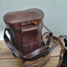 Binóculos Militares WWI com Bússola - França