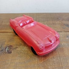 Carro Vermelho em Plástico Soprado