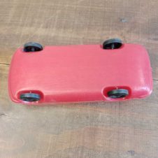 Carro Vermelho em Plástico Soprado