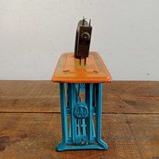 Antiga Máquina de costura - JAJ 