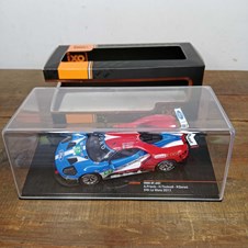 Ford GT #67 Le Mans 2017 - IXO